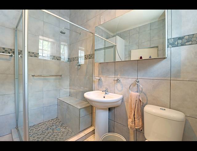 5 BEDROOM FREEHOLD FOR SALE IN LINKSFIELD